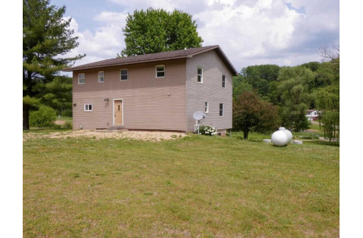 27324 Munz Drive, Lone Rock, WI 53556