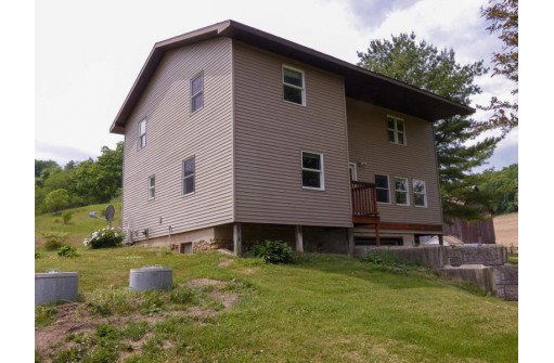 27324 Munz Drive, Lone Rock, WI 53556