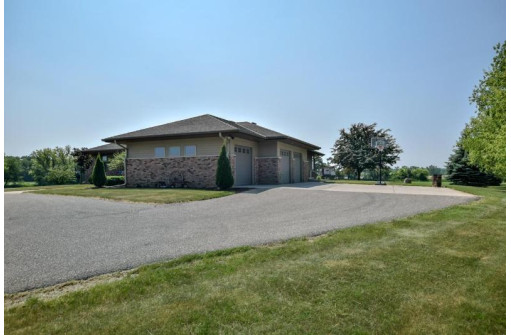 3935 County Road A, Stoughton, WI 53589