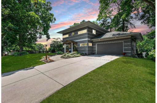 5510 Greenleaf Drive, Madison, WI 53713