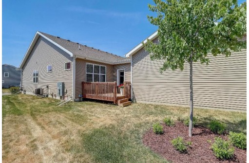 10210 Sleepy Pine, Verona, WI 53593