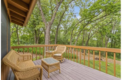 4332 Deer Run Court, Cross Plains, WI 53528