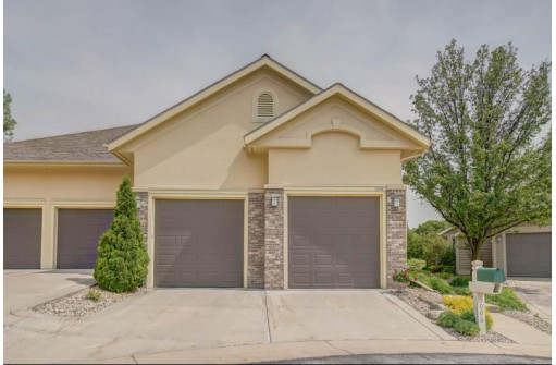 5006 Prairie Rose Court, Middleton, WI 53562