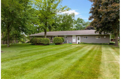 N6944 Laren Lane, Ripon, WI 54971