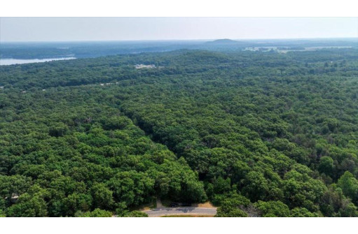 32.7+/- ACRES Oak Glen Circle, Lyndon Station, WI 53944