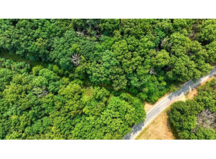 32.7+/- ACRES Oak Glen Circle Lyndon Station, WI 53944