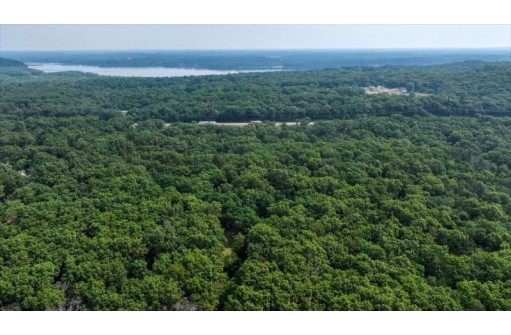 32.7+/- ACRES Oak Glen Circle, Lyndon Station, WI 53944