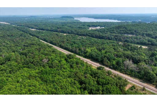 32.7+/- ACRES Oak Glen Circle, Lyndon Station, WI 53944