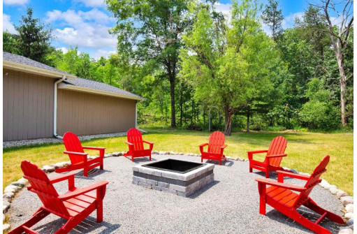 1566 Kingswood Trail, Nekoosa, WI 54457