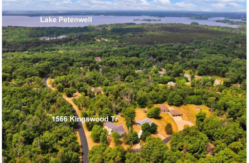 1566 Kingswood Trail, Nekoosa, WI 54457