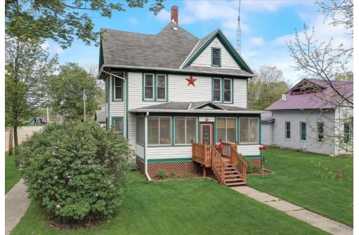 407 W 2nd Avenue, Brodhead, WI 53520