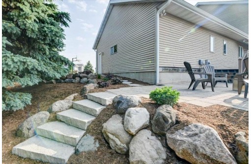 8514 Stonebrook Circle, Middleton, WI 53562