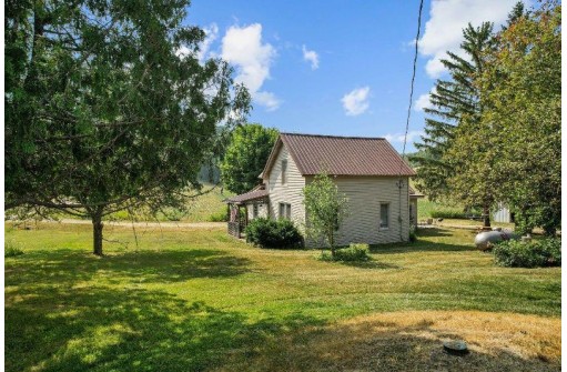 E6172 Irish Valley Road, Plain, WI 53577