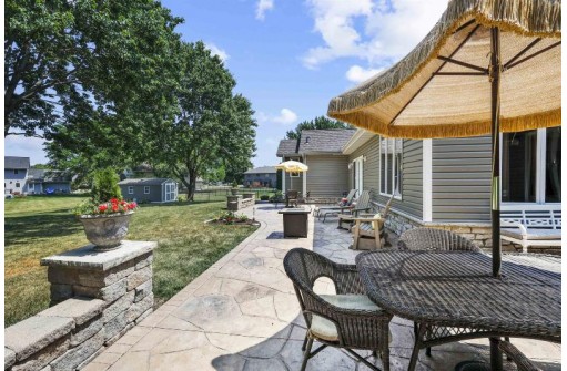 1914 Manchester Crossing, Waunakee, WI 53597