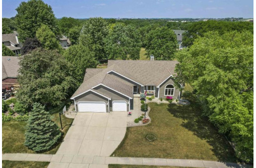 1914 Manchester Crossing, Waunakee, WI 53597