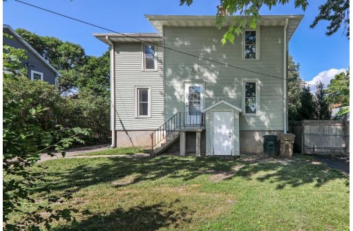 910 Oakland Avenue, Madison, WI 53711