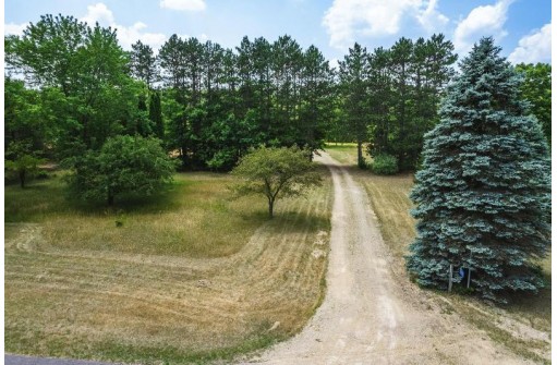 N4889 Brentwood Way, Montello, WI 53949