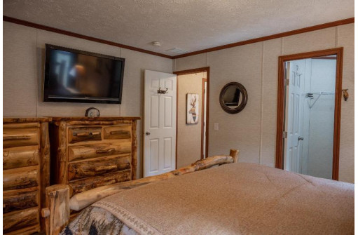 N2272 Overgaard Road, Elroy, WI 53929