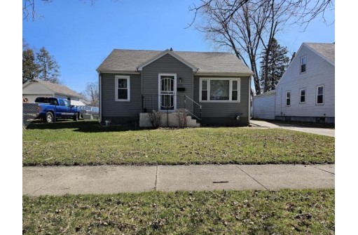 542 N Pine Street, Janesville, WI 53548