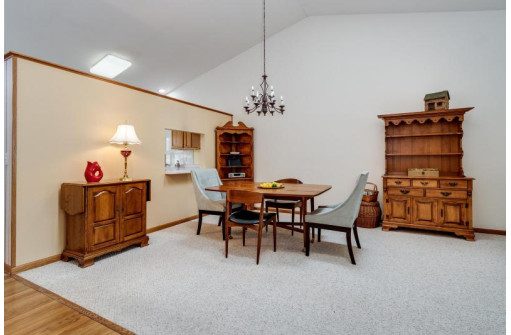 536 Kensington Square, Stoughton, WI 53589