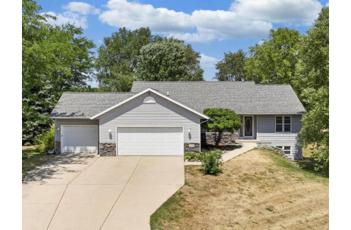 2692 Sylver Ridge Lane, Sun Prairie, WI 53590