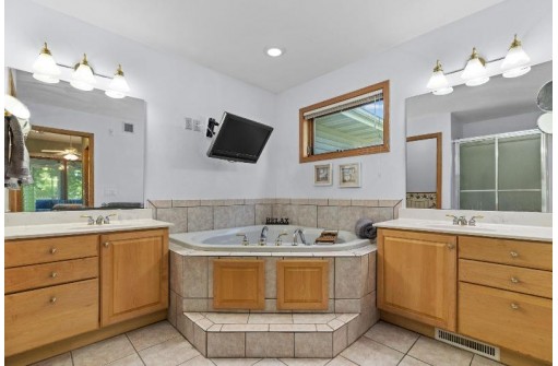 2692 Sylver Ridge Lane, Sun Prairie, WI 53590