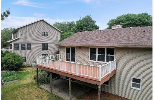 1538 Grosse Point Drive, Middleton, WI 53562