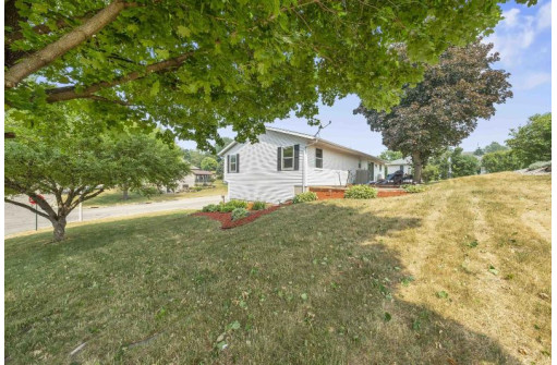 601 Spellman Street, Mount Horeb, WI 53572