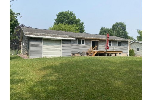 505 Woodview Lane, Dodgeville, WI 53533