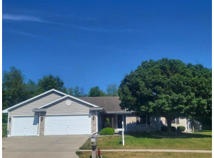 3074 Autumn Lane Janesville, WI 53546