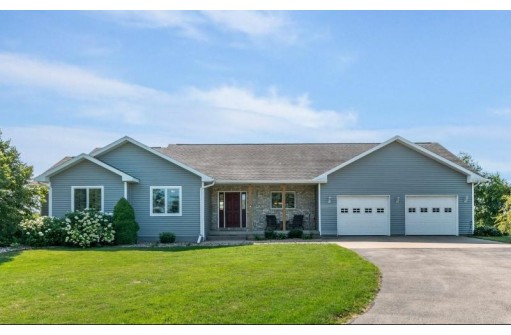 4531 Penny Lane, Dodgeville, WI 53533