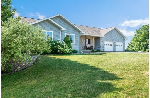 4531 Penny Lane, Dodgeville, WI 53533