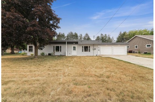 85 Lueders Road, Prairie Du Sac, WI 53578