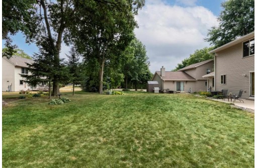 1908 Buckingham Road, Stoughton, WI 53589