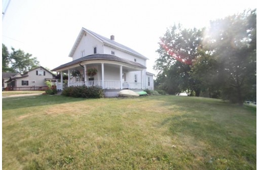 360 Main Street, Loganville, WI 53943