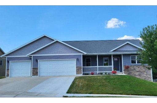 1270 Fieldcrest Drive, Edgerton, WI 53534