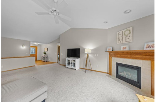 8540 Ellington Way, Middleton, WI 53562