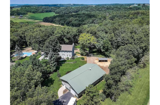 4909 Scherbel Road, Black Earth, WI 53515