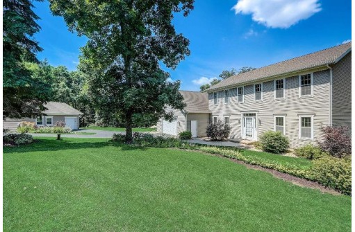 4909 Scherbel Road, Black Earth, WI 53515