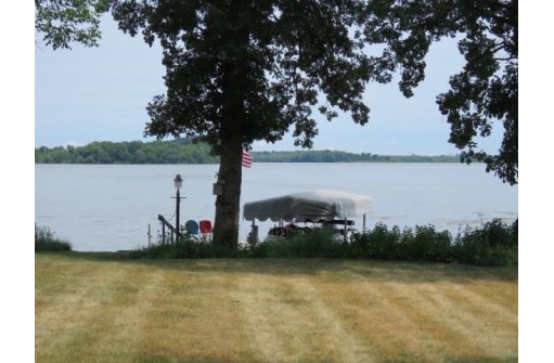 W10186 Indian Point Road, Fox Lake, WI 53933-0000