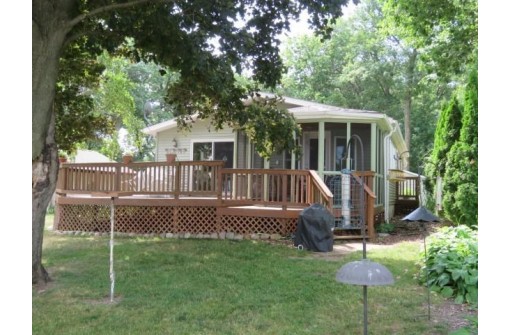 W10186 Indian Point Road, Fox Lake, WI 53933-0000