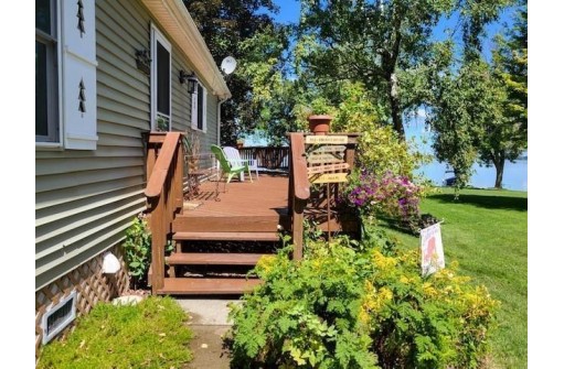 W10186 Indian Point Road, Fox Lake, WI 53933-0000