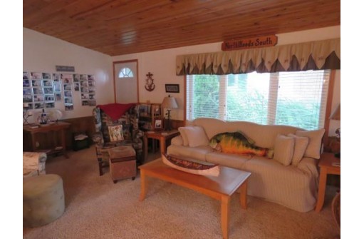 W10186 Indian Point Road, Fox Lake, WI 53933-0000