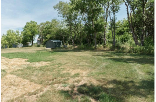 616 Greenway Point Drive, Janesville, WI 53548