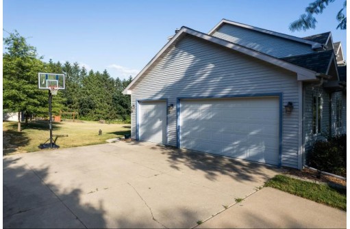 6928 Donnybill Road, DeForest, WI 53532