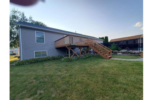 307 Krista Court, Baraboo, WI 53913