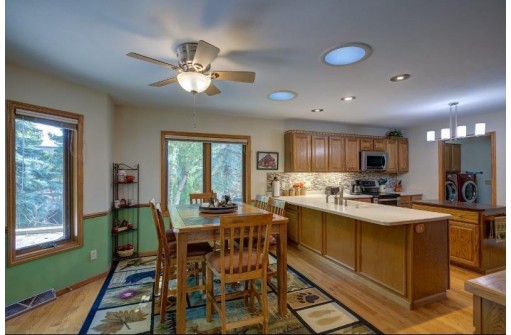 1772 Chadsworth Drive, Sun Prairie, WI 53590