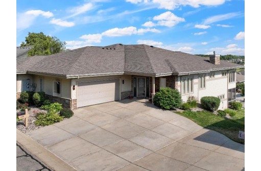 1426 Palm Grass Pass, Waunakee, WI 53597