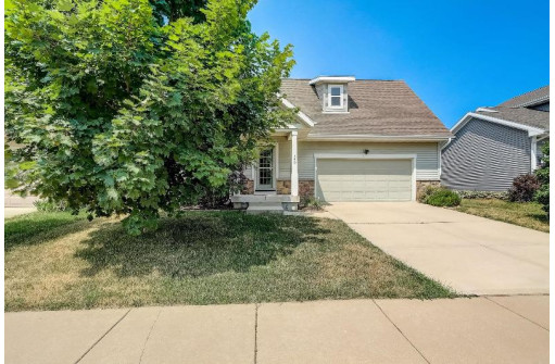 340 S Goldenrod Drive, Sun Prairie, WI 53590-4663