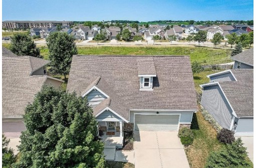 340 S Goldenrod Drive, Sun Prairie, WI 53590-4663